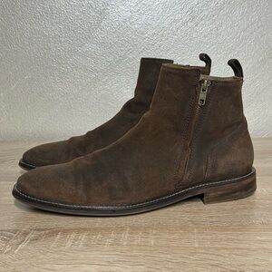Aston Grey Helani  Men’s 10 Brown Leather Zipper Boots